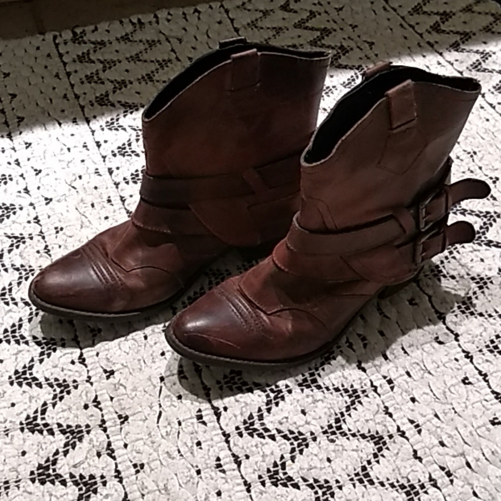 Steve Madden genuine leather booties